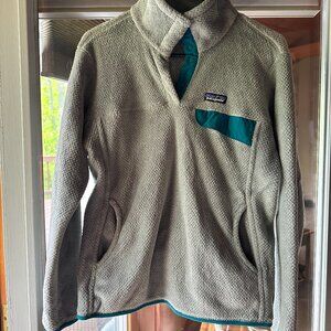 Women's Patagonia fleece - size L